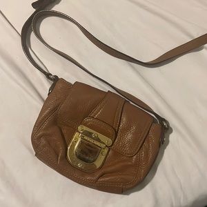 USED DESIGNER Michael Kors crossbody! Perfect for everyday use